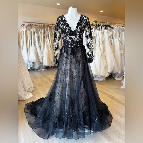 Maggie Sottero Black Lace Wedding Dress - Picture 3 of 11